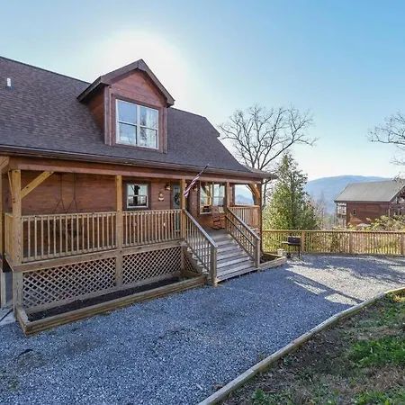 Walnut Ridge Cabin. Sleeps 7-11! Hot Tub, Pool Table, Minutes To Downtown Gatlinburg! Exterior photo