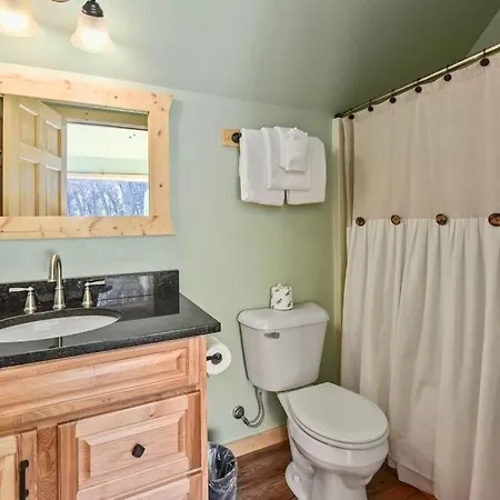 Walnut Ridge Cabin. Sleeps 7-11! Hot Tub, Pool Table, Minutes To Downtown Gatlinburg! Exterior photo